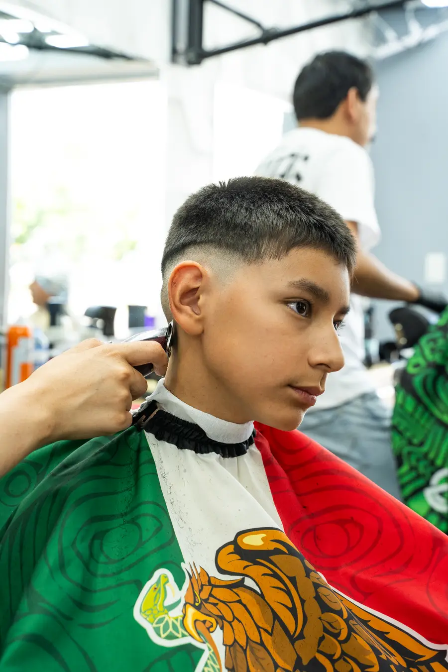 Kids fade finished profile, flag cape